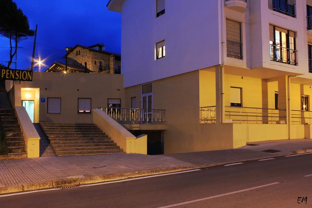 Pension Vega De Pas Comillas Luaran gambar